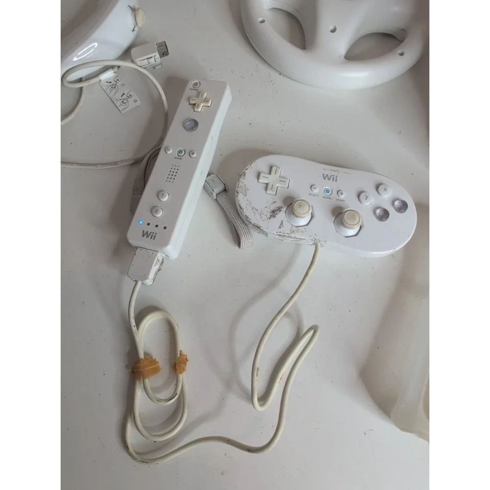 Nintendo Wii RVL-001 GameCube Compatible Console Wii Bundle Wires Wiimote More!